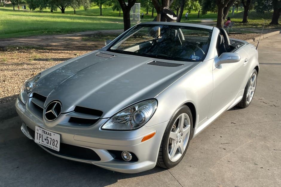 2007 Mercedes-Benz SLK & SLC-Class sold for $23,000