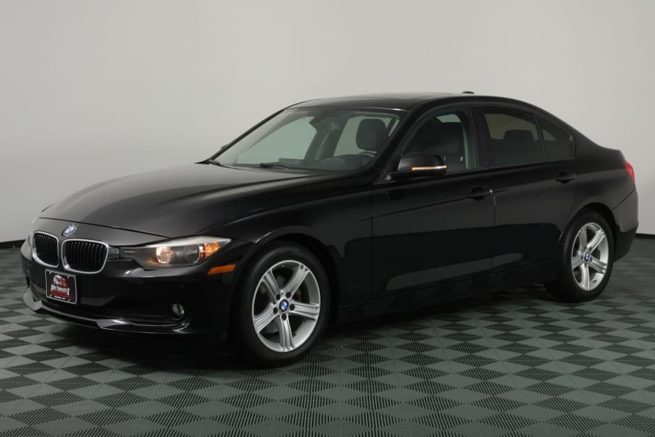 2015 BMW F30 3-Series Sedan sold for $13,250