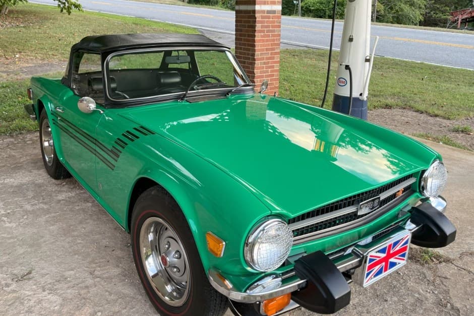 1976 Triumph TR6 sold for $17,250