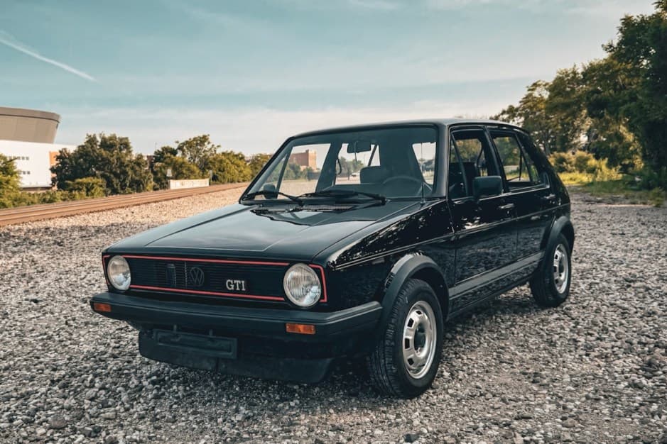1983 Volkswagen GTI Mk1 sold for $12,500