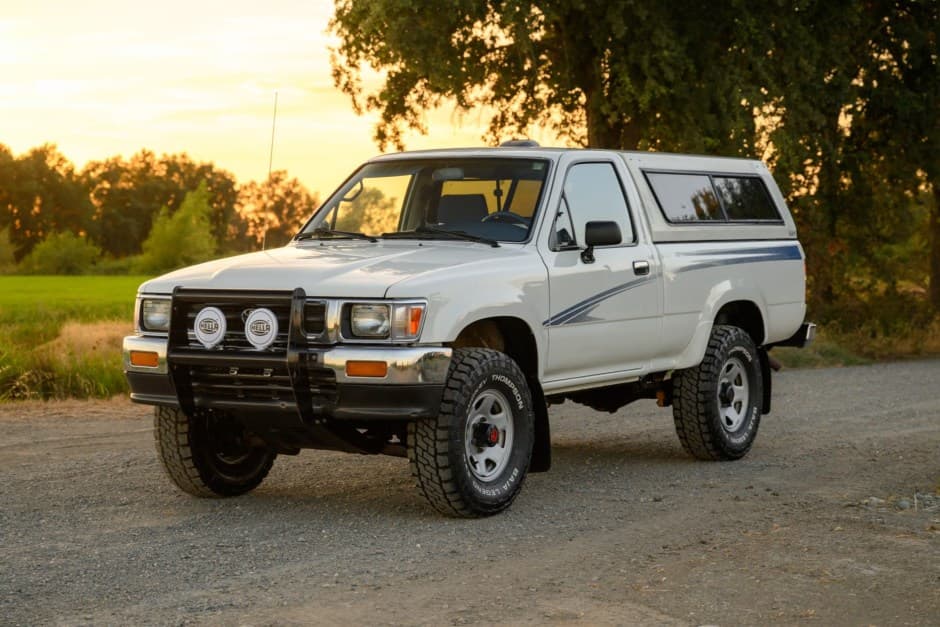 1994 Toyota Pickup (N80/90/100/110 1989-1997) sold for $22,000
