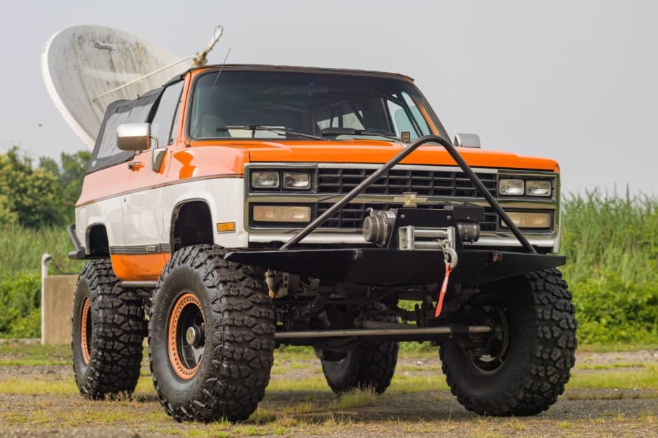 1990 Chevrolet K5 Blazer 1973-1991 sold for $16,000