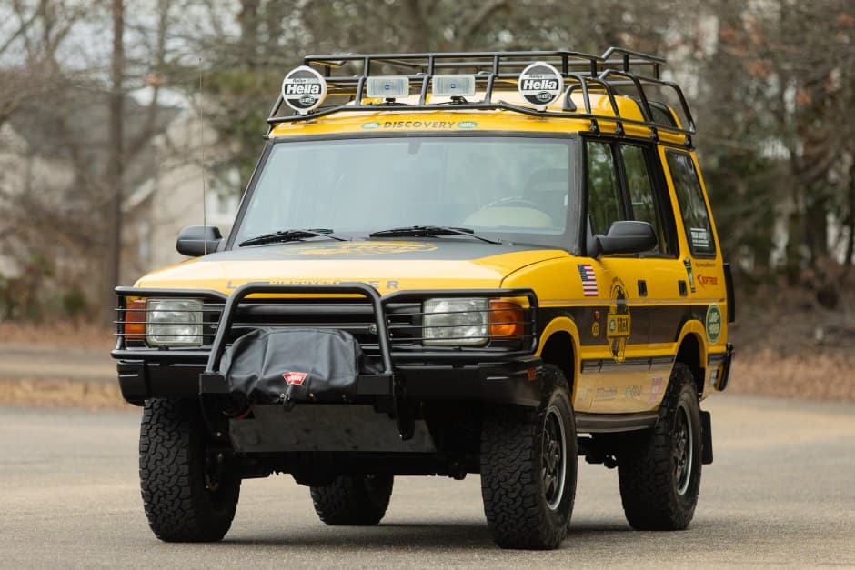 1996 Land Rover Discovery I sold for $38,000