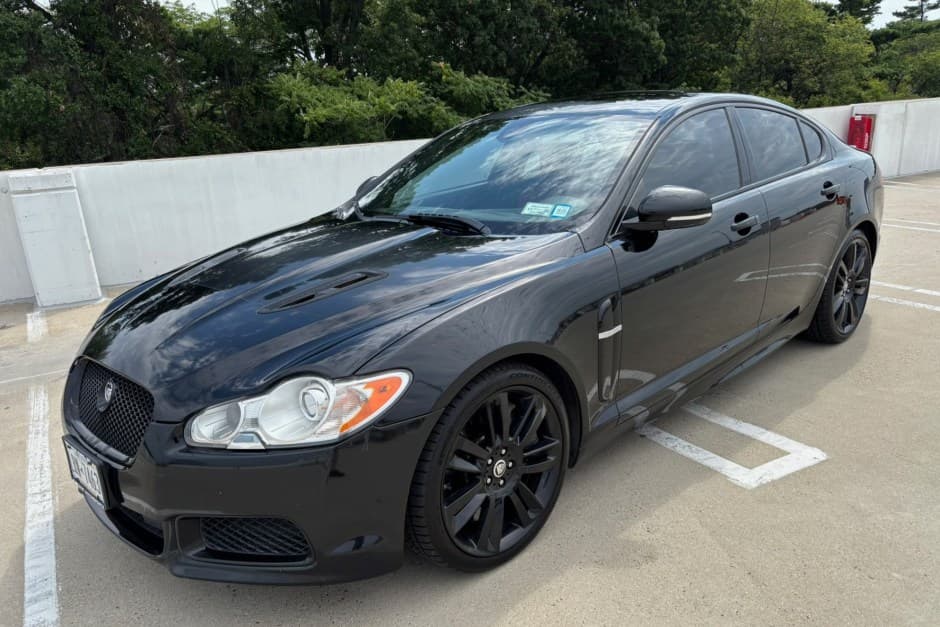 2010 Jaguar XF sold for $10,000