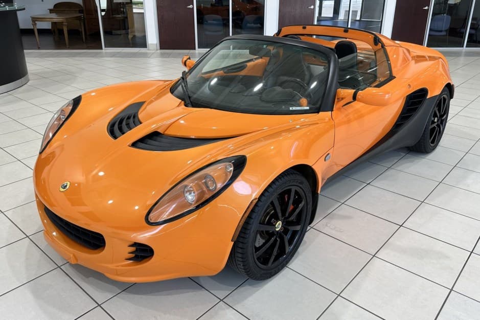 2007 Lotus Elise sold for $33,000