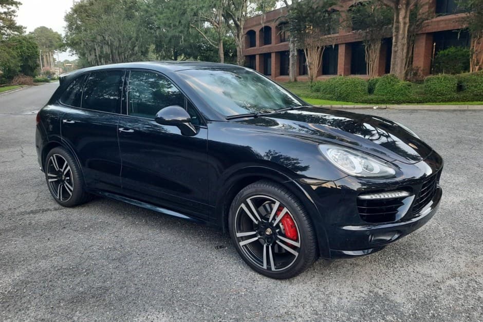 2014 Porsche 958 Cayenne (2011-2018) sold for $29,250