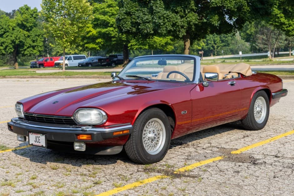 1992 Jaguar XJS sold for $14,500