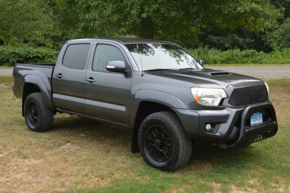 2013 Toyota Tacoma (N2X0 2005-2015) sold for $15,250
