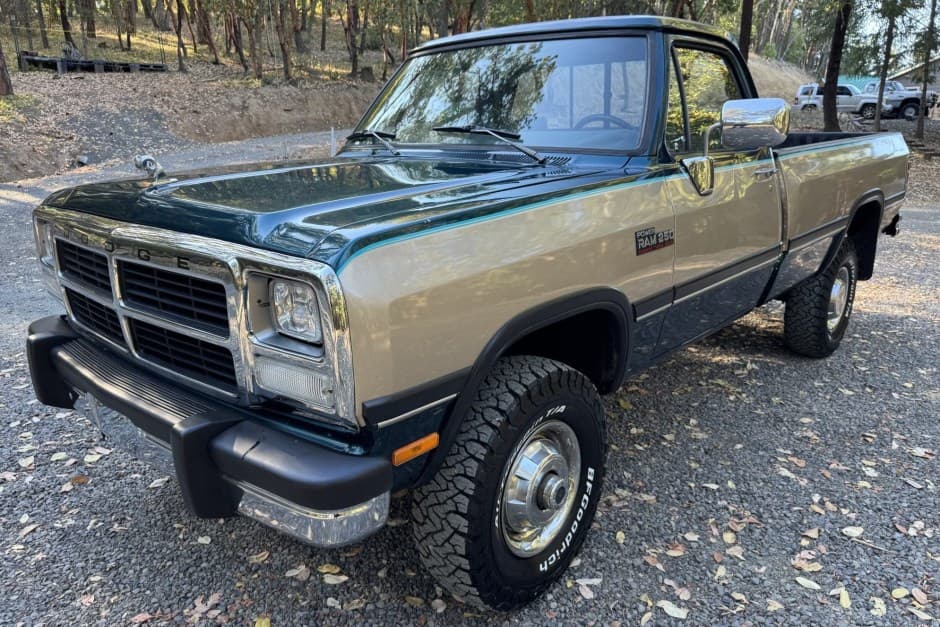 1993 Dodge Ram (1981-1993) sold for $25,250