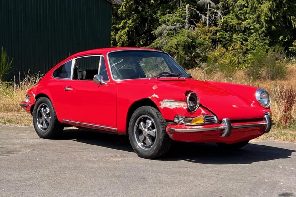 1969 Porsche 912 sold for $35,403