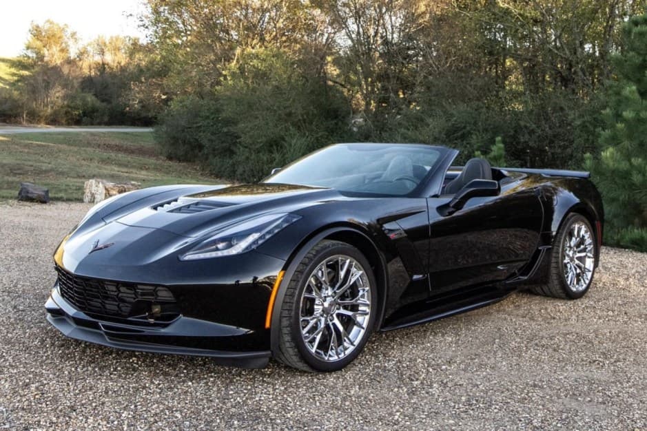 2019 Chevrolet Corvette C7 sold for $77,000