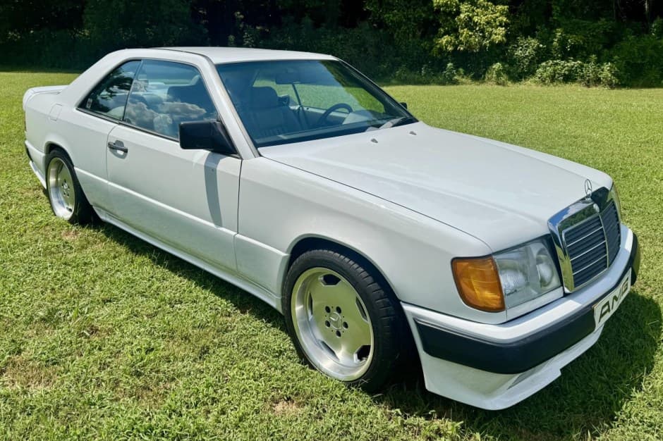 1988 Mercedes-Benz W124 E-Class sold for $11,250