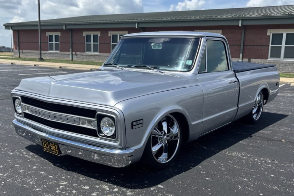 1969 Chevrolet C/K (1967-1972) sold for $30,001