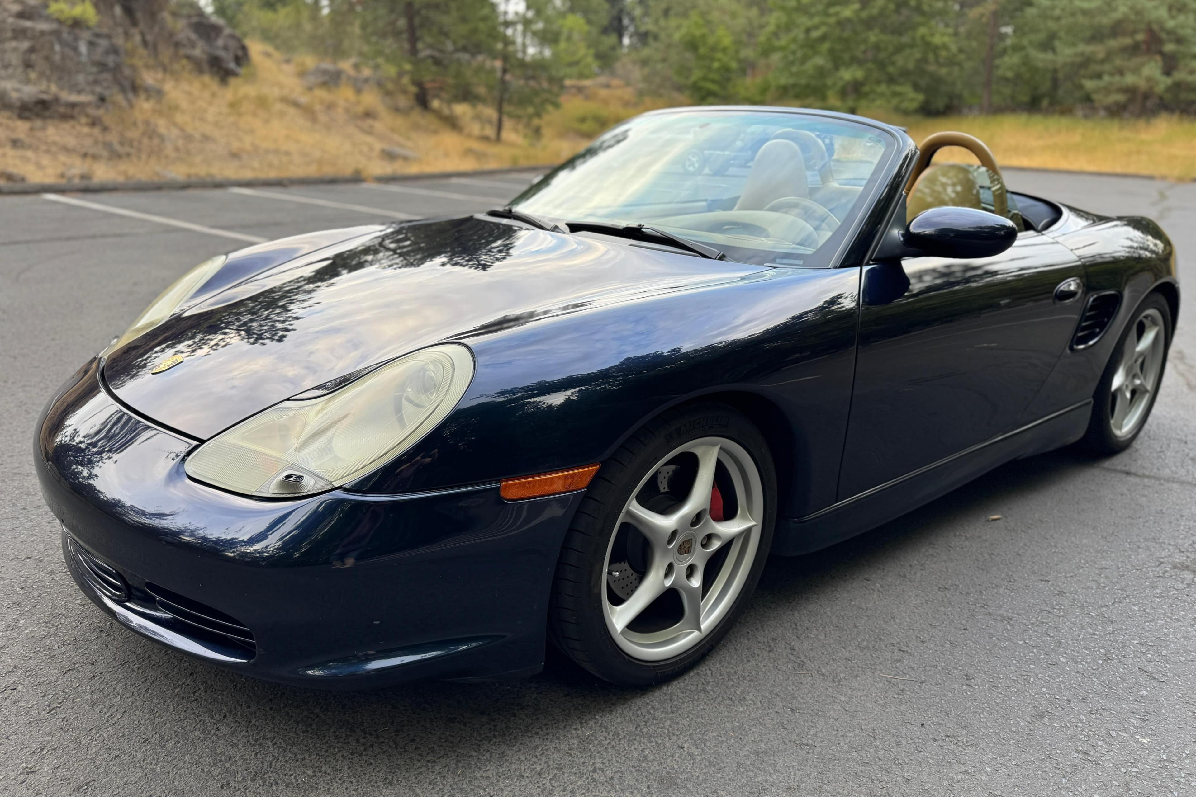 2003 Porsche 986 Boxster sold for $6,900
