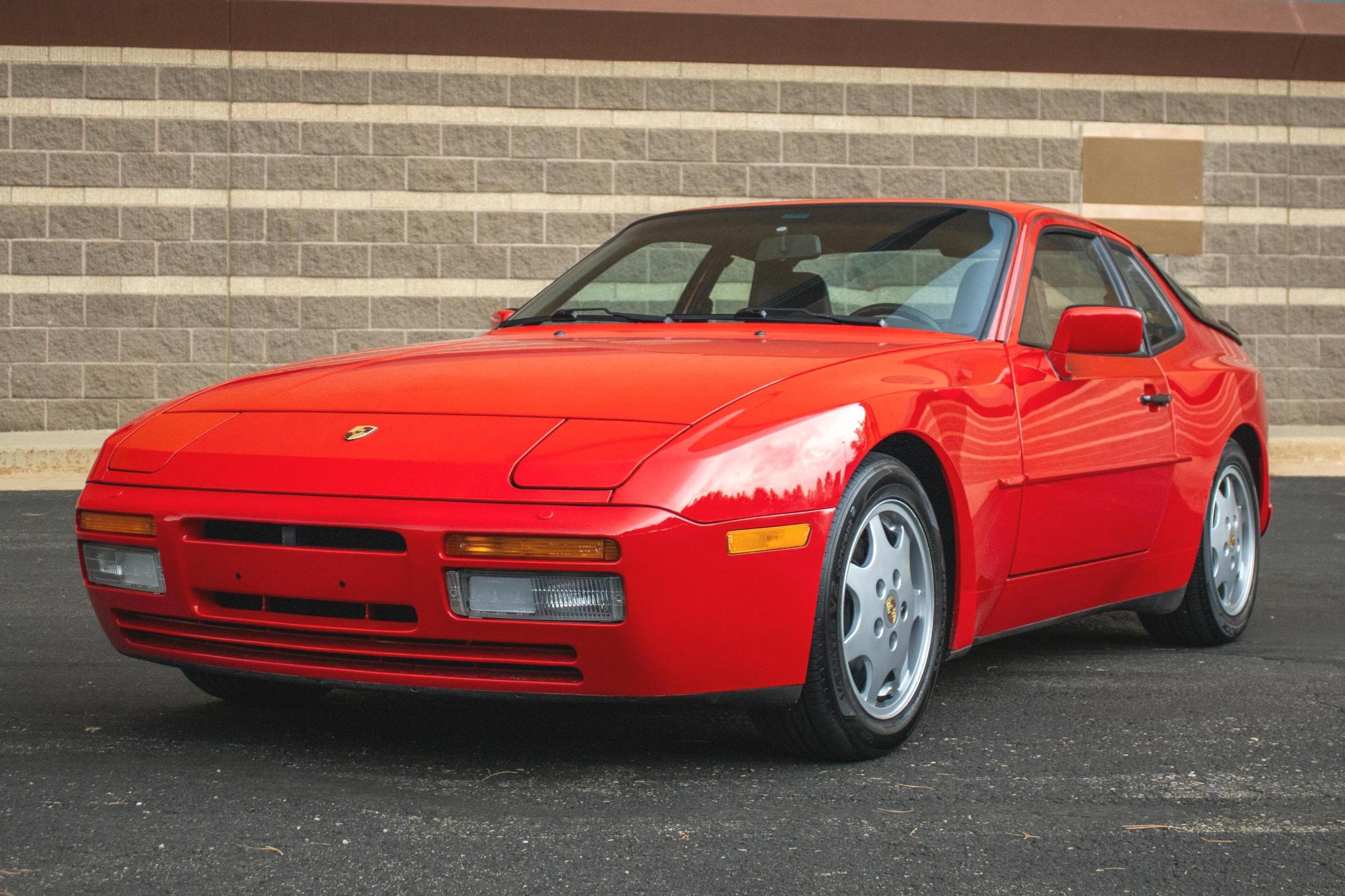 1991 Porsche 944 sold for $27,500