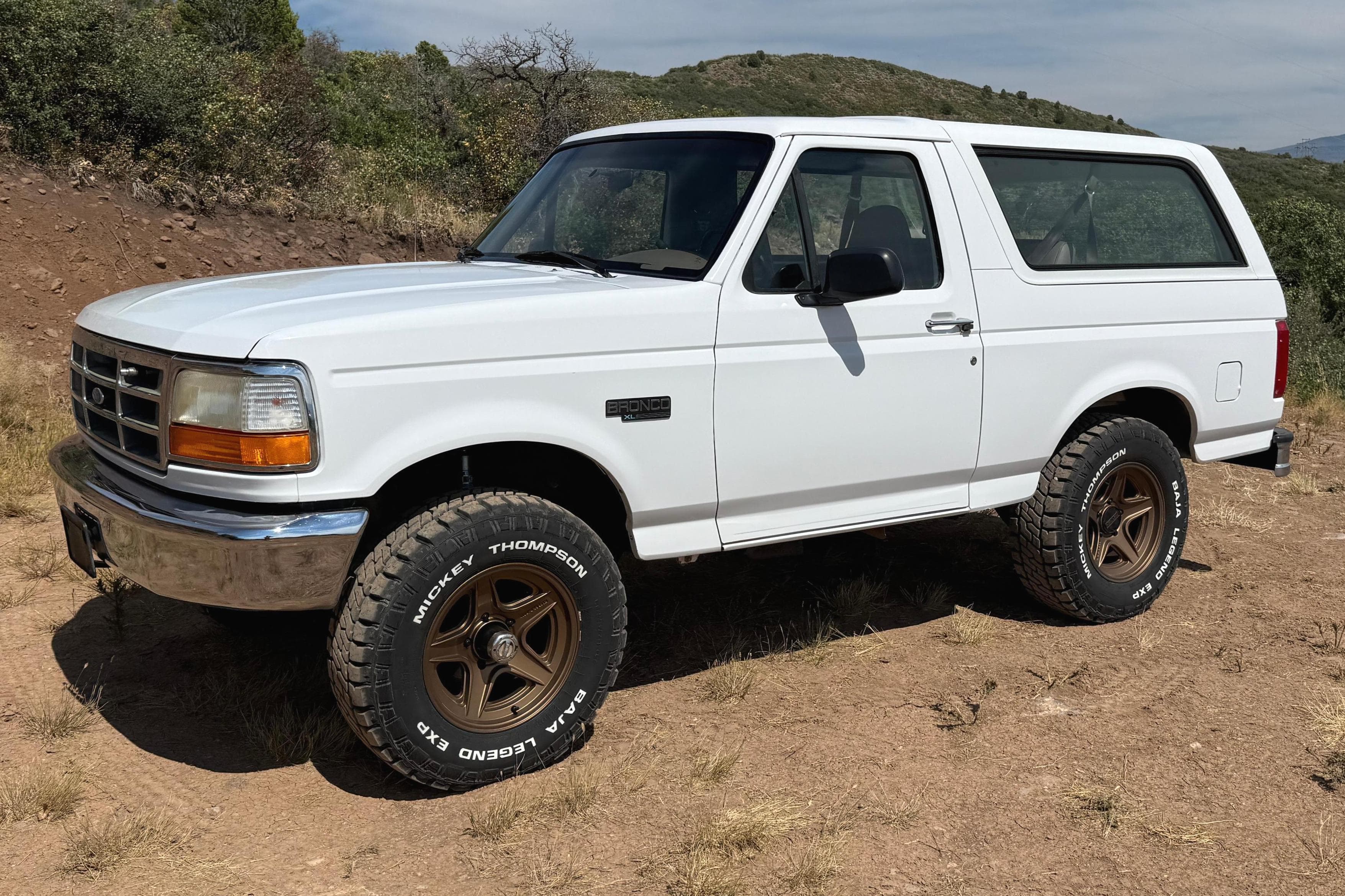 1995 Ford Bronco sold for $9,555