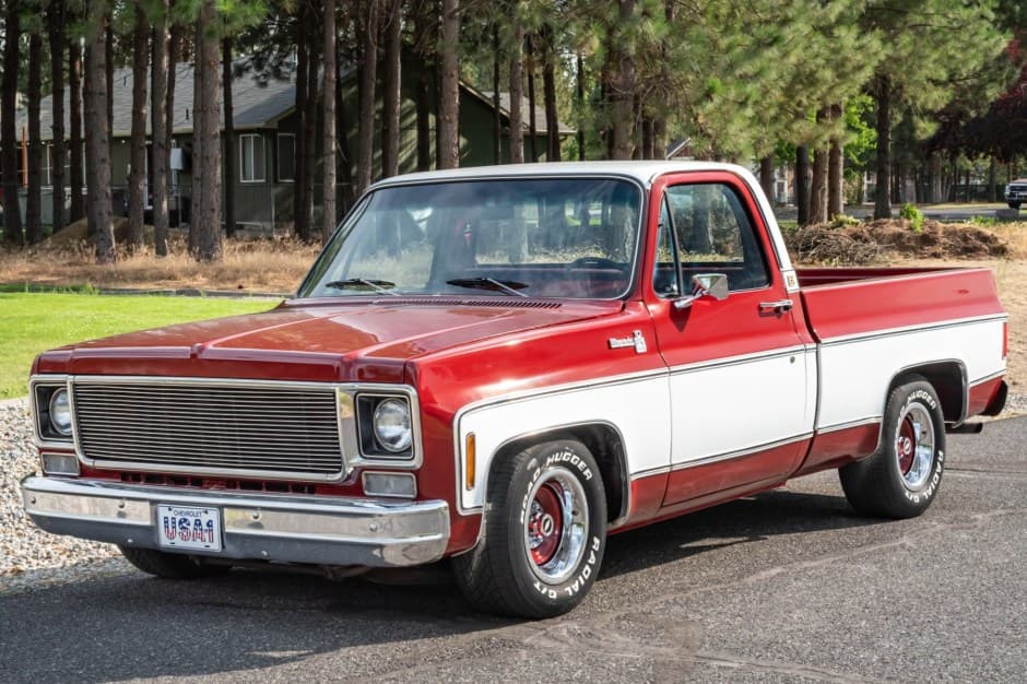 1976 Chevrolet C/K (1973-1991) sold for $17,000