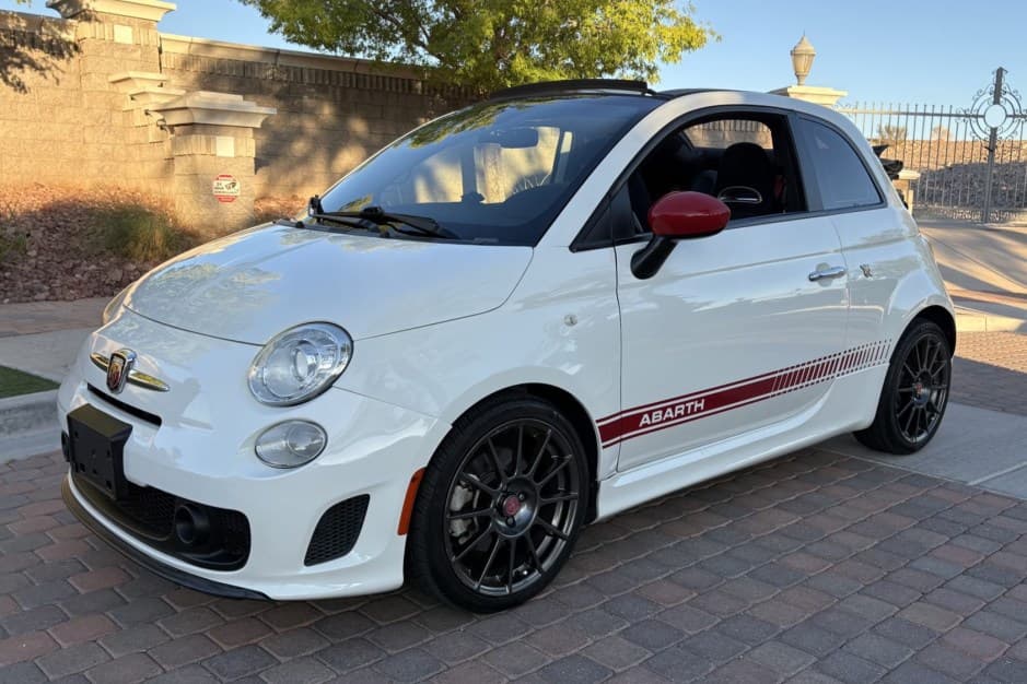 2013 Fiat 500 (2012-2019) sold for $12,250