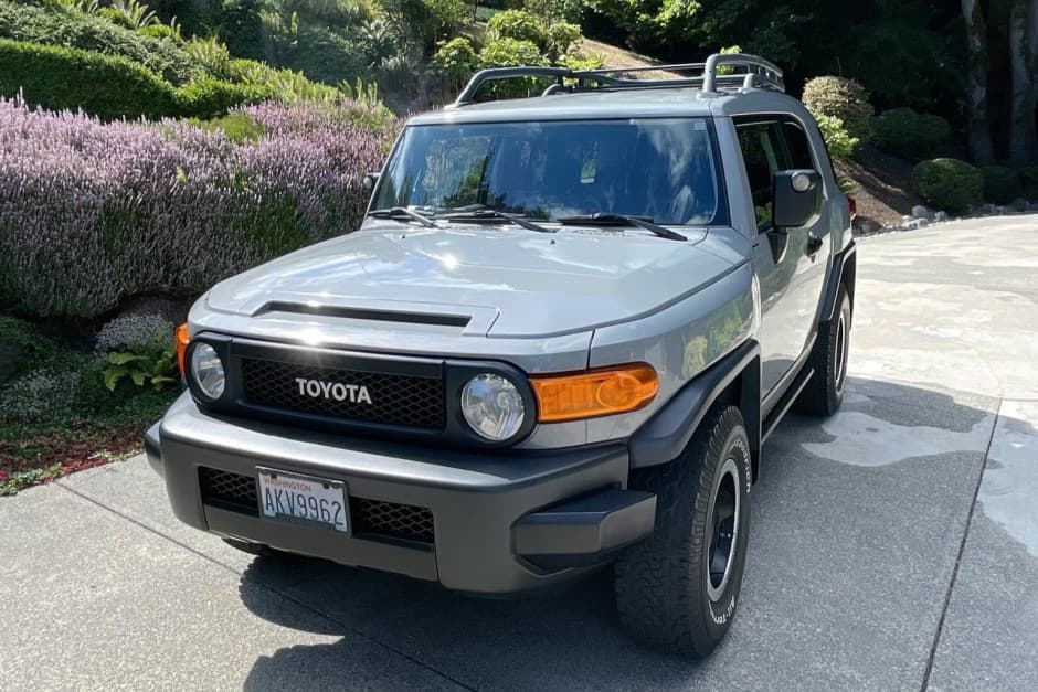 2013 Toyota FJ Cruiser sold for $48,749