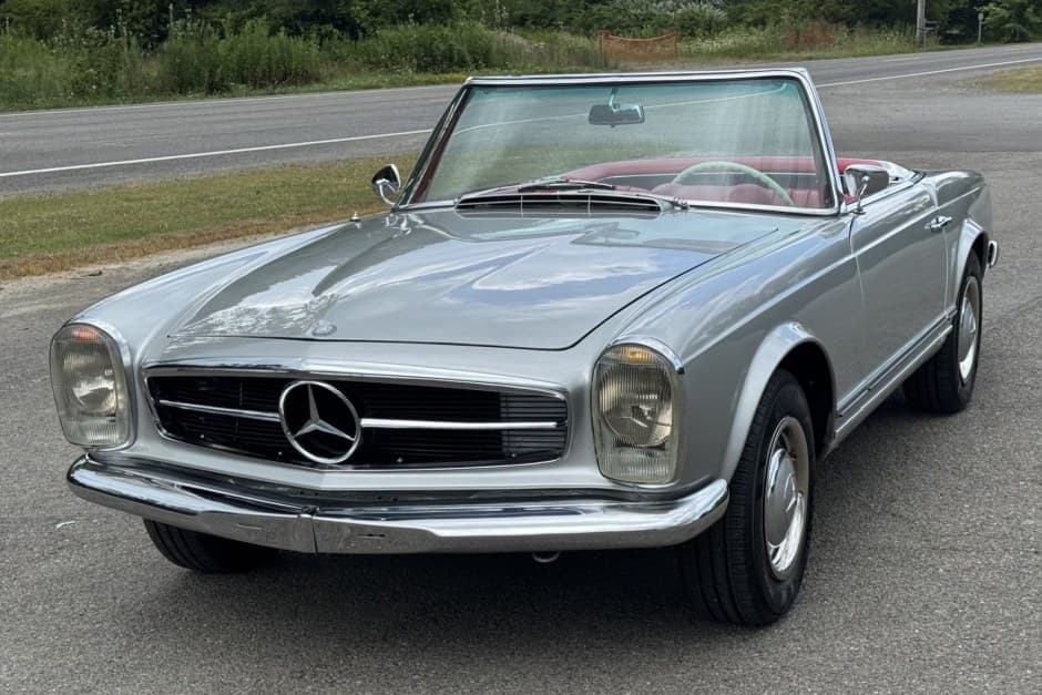 1967 Mercedes-Benz W113 SL sold for $87,750
