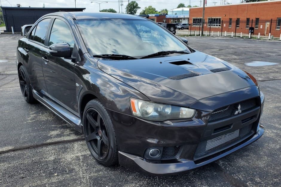 2015 Mitsubishi Lancer Evolution sold for $17,000