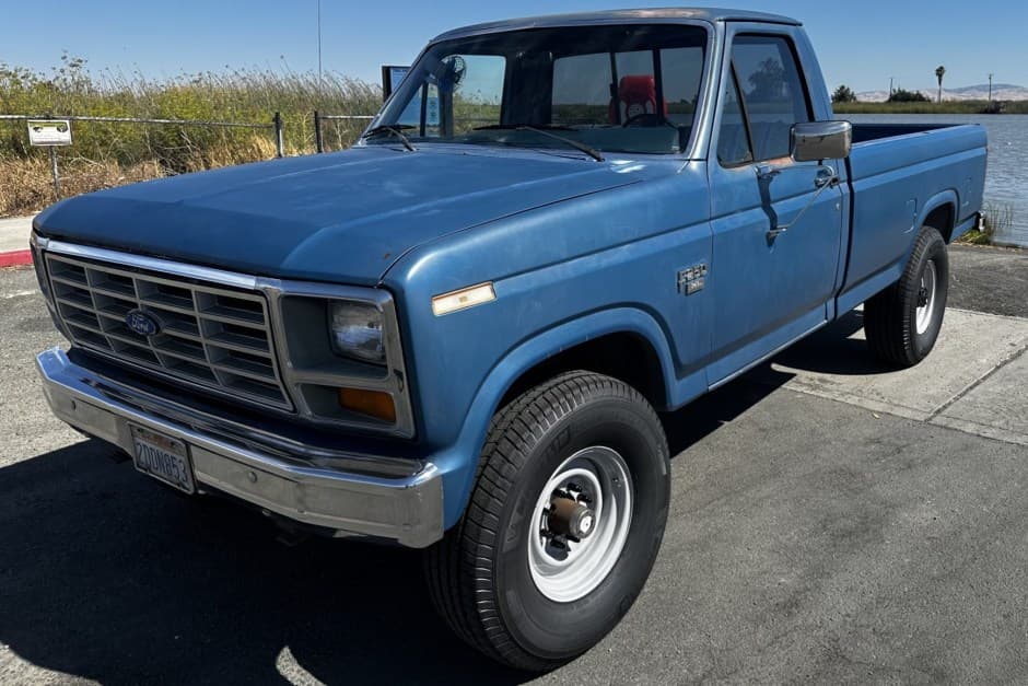 1984 Ford F-Series 1980-1986 sold for $9,500
