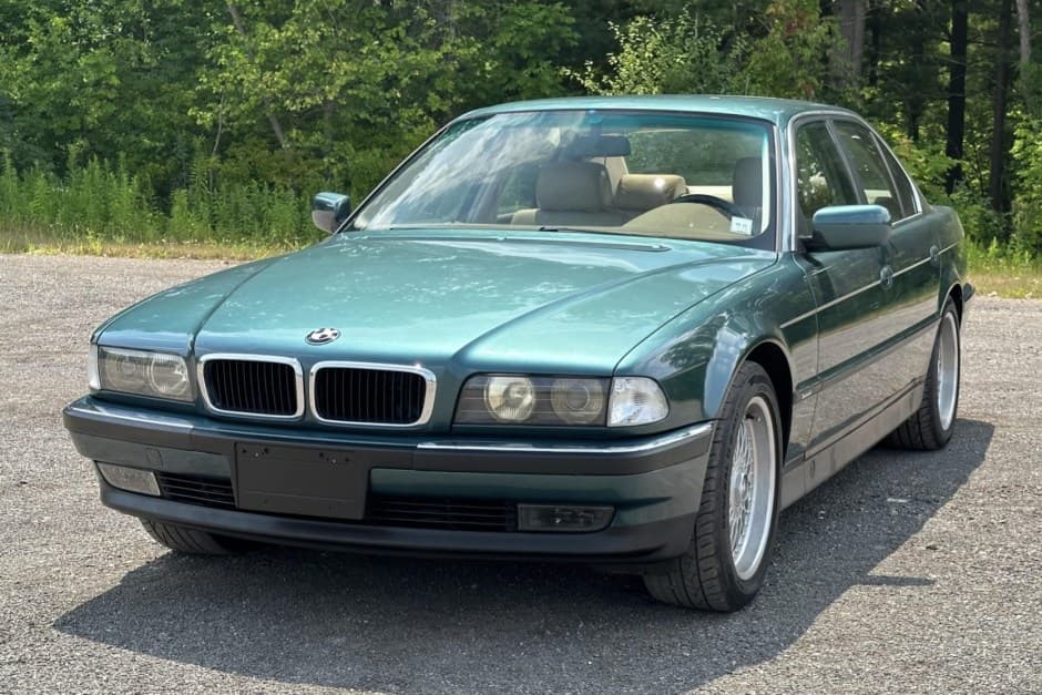 1995 BMW E38 7-Series sold for $6,500