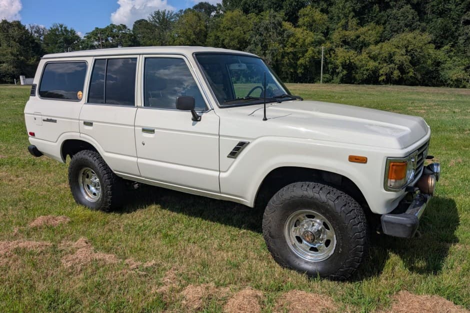 1984 Toyota Land Cruiser 60-Series sold for $16,750