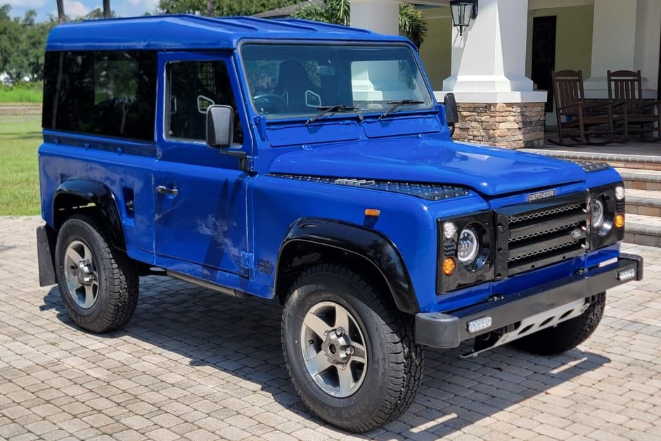 1988 Land Rover 90 / Defender 90 (Euro Spec) sold for $12,500