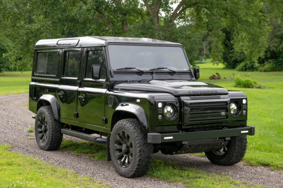 1996 Land Rover 110 / Defender 110 (Euro Spec) sold for $118,000