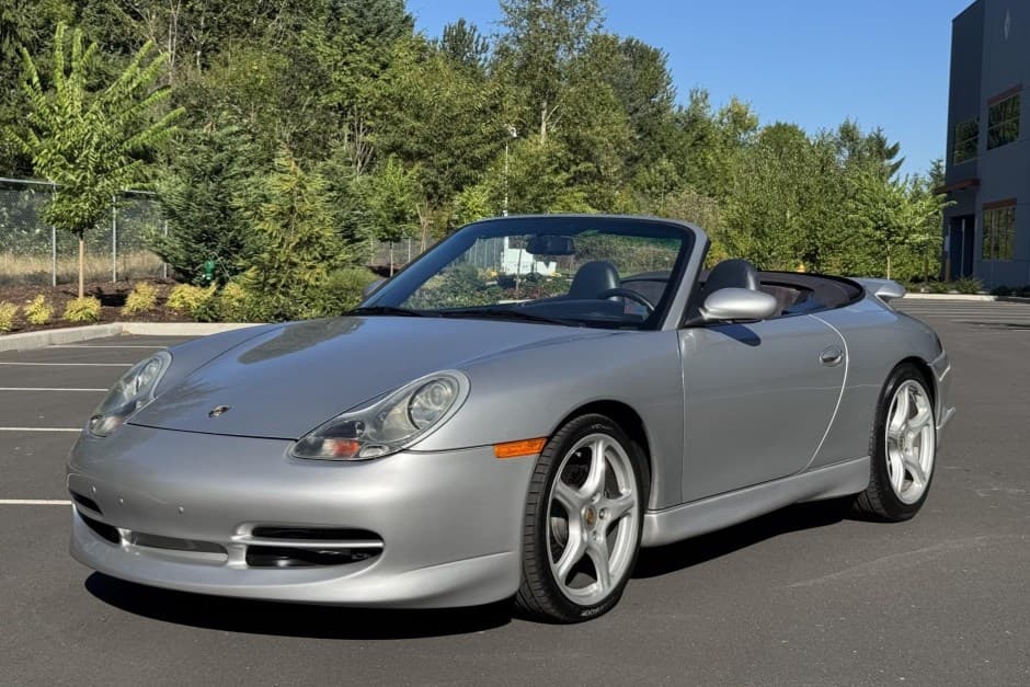 2001 Porsche 996 911 (Non-Turbo/GT2/GT3) sold for $16,500