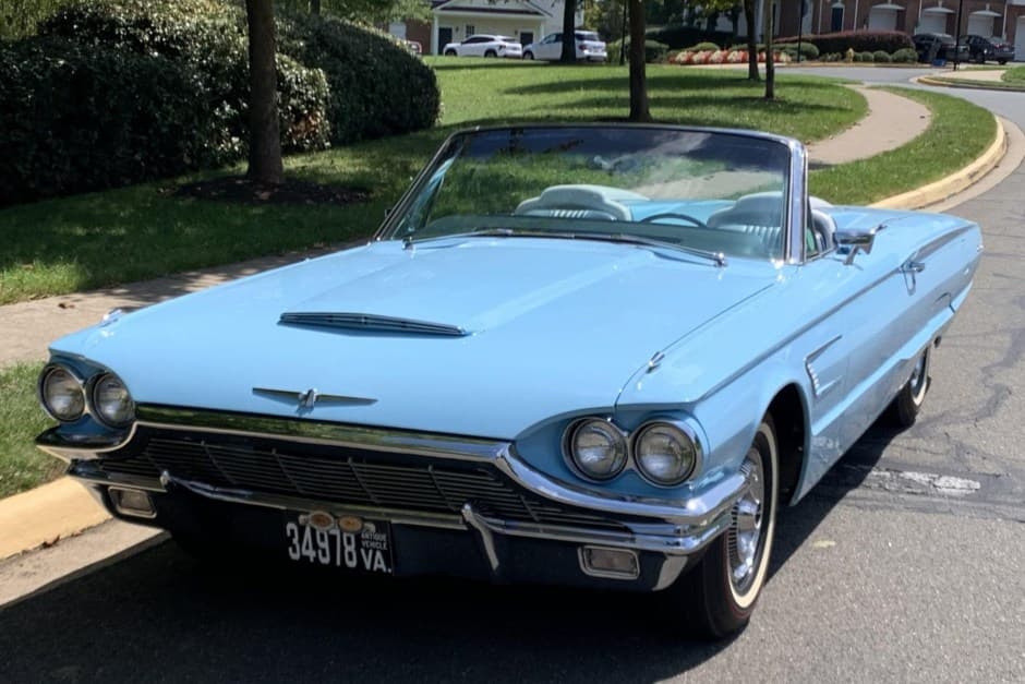 1965 Ford Thunderbird (1964-1966) sold for $40,000
