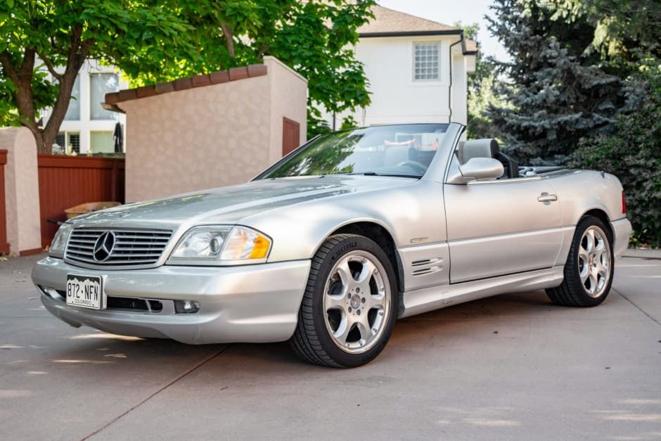 2002 Mercedes-Benz R129 SL sold for $50,569