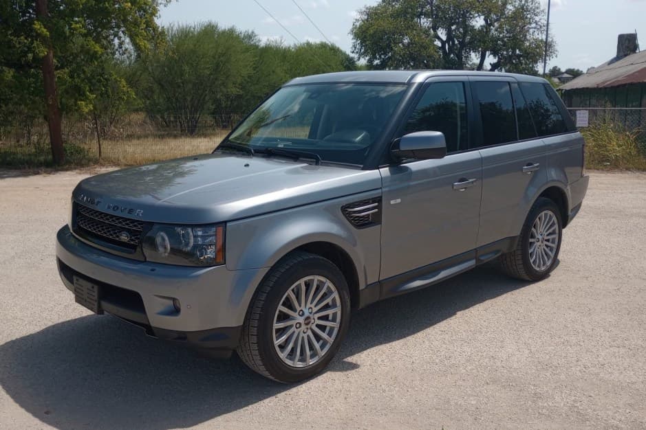 2012 Land Rover Range Rover Sport L320 sold for $9,000