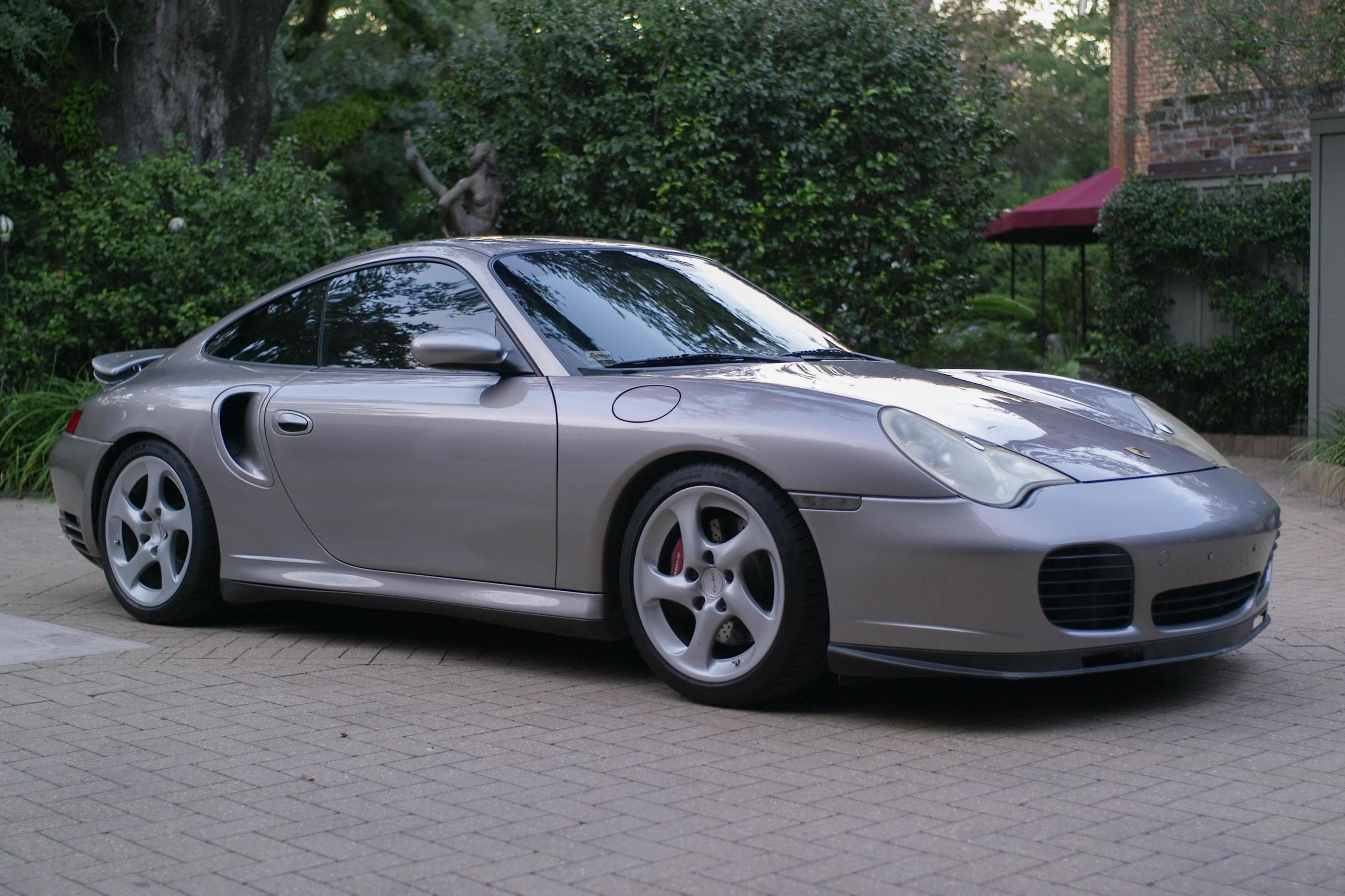 2001 Porsche 996 911 sold for $42,000