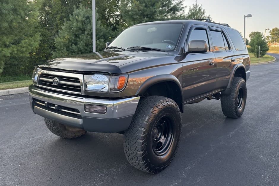 1998 Toyota 4Runner (N180) sold for $27,500