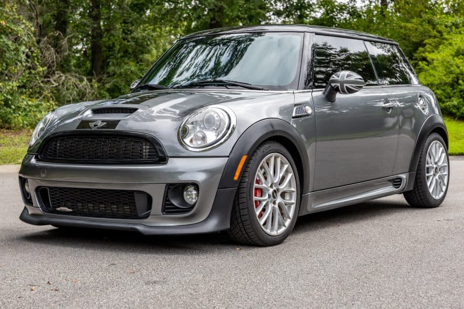 2010 Mini R56 Cooper, Cooper S, and John Cooper Works sold for $13,000