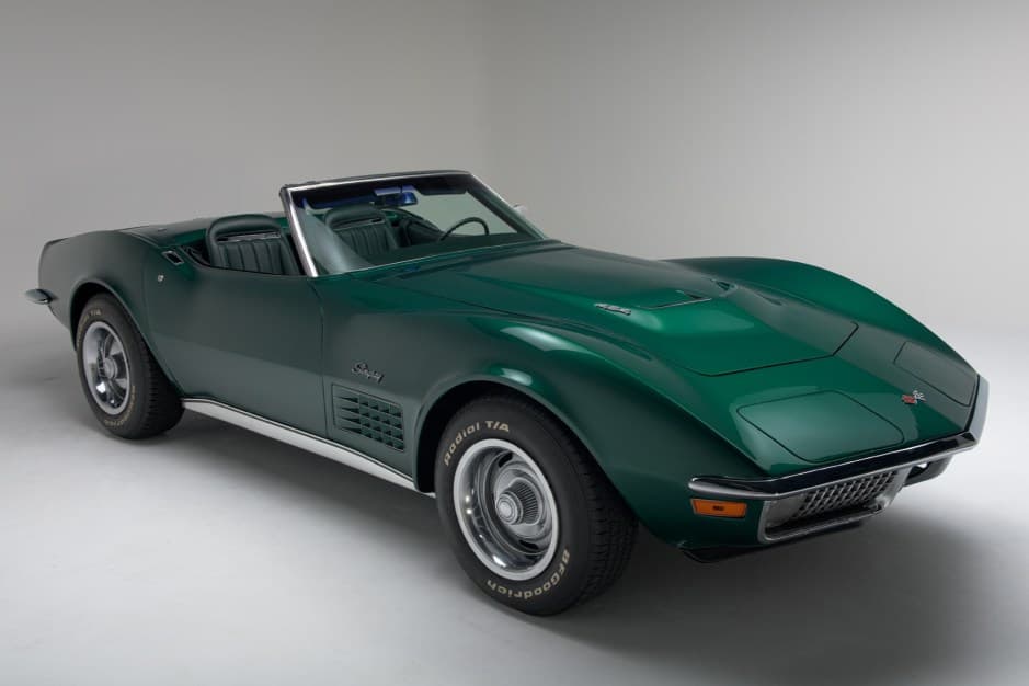 1971 Chevrolet Corvette C3 sold for $71,000