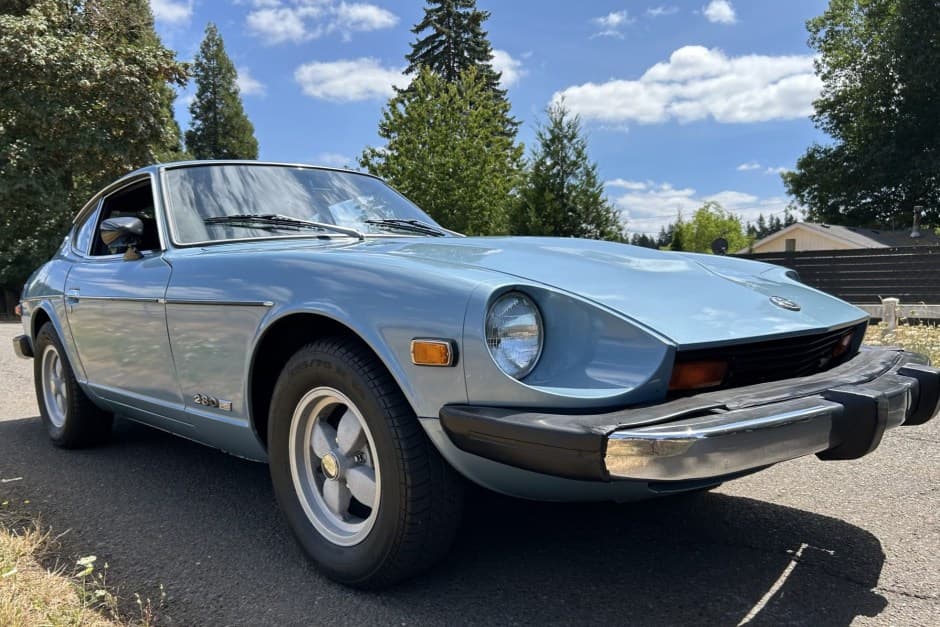 1975 Datsun 280Z sold for $17,200