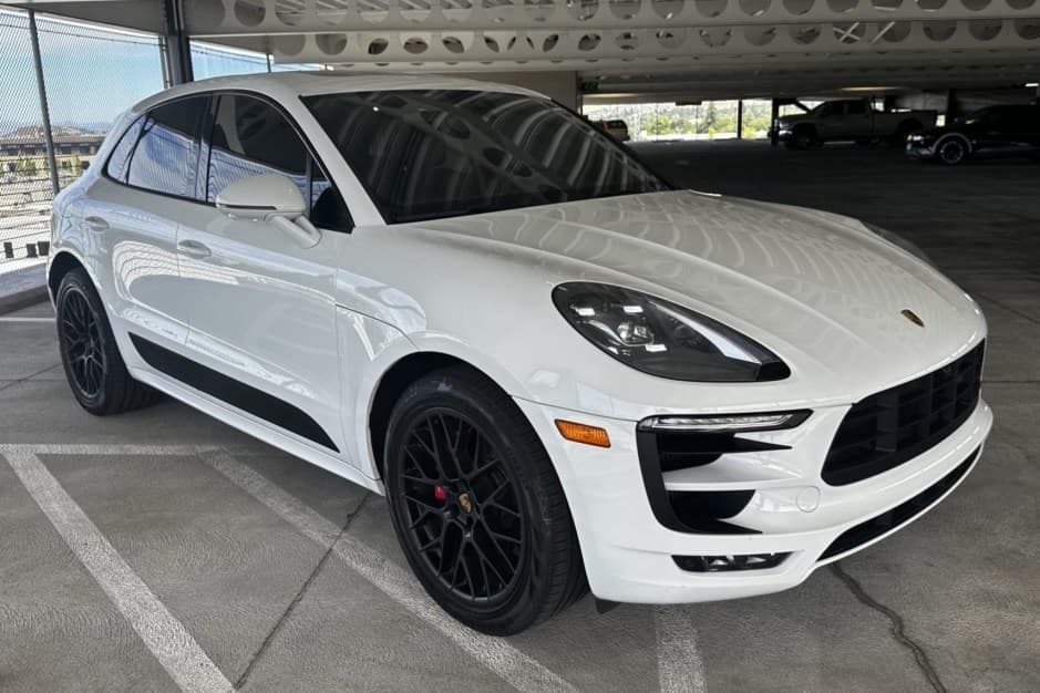2017 Porsche Macan sold for $31,767