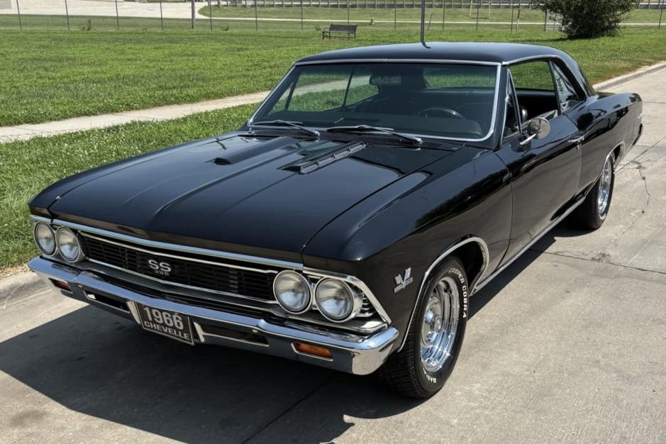 1966 Chevrolet Chevelle sold for $39,000