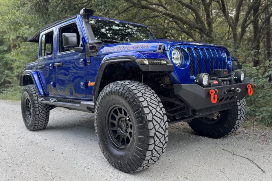 2018 Jeep Wrangler JL (2018+) sold for $23,750