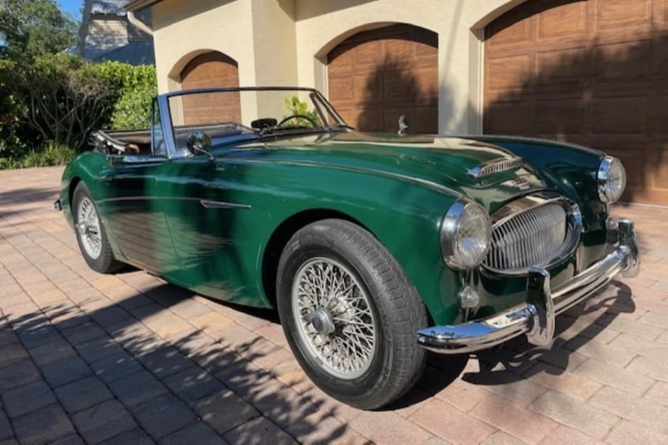 1963 Austin-Healey 3000 sold for $30,000