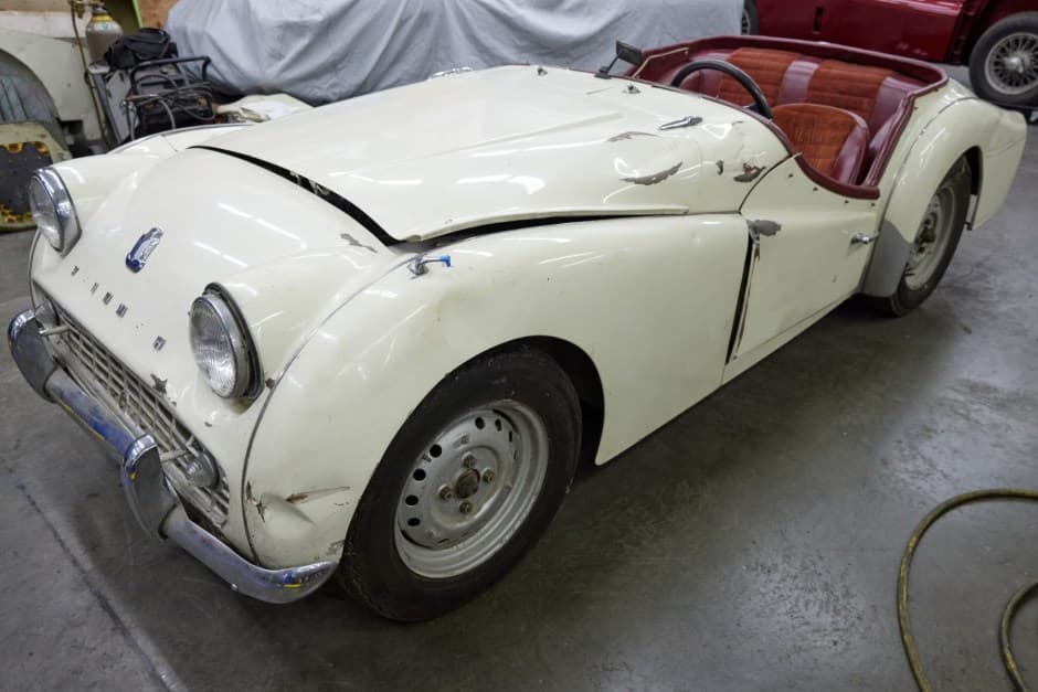1962 Triumph TR3 sold for $3,650