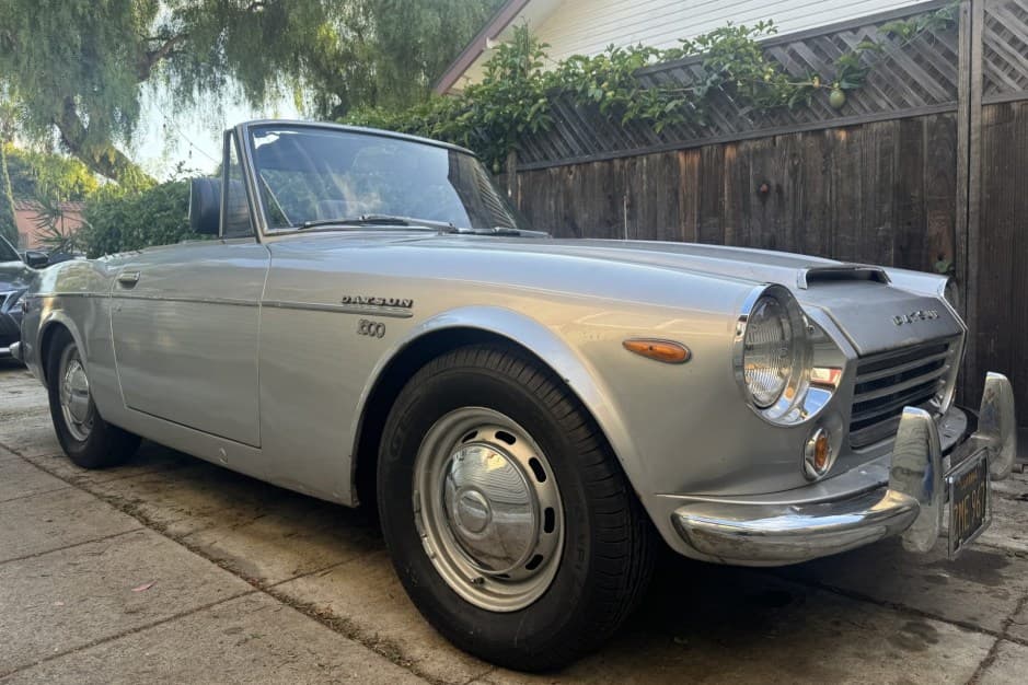 1969 Datsun Roadster sold for $8,100