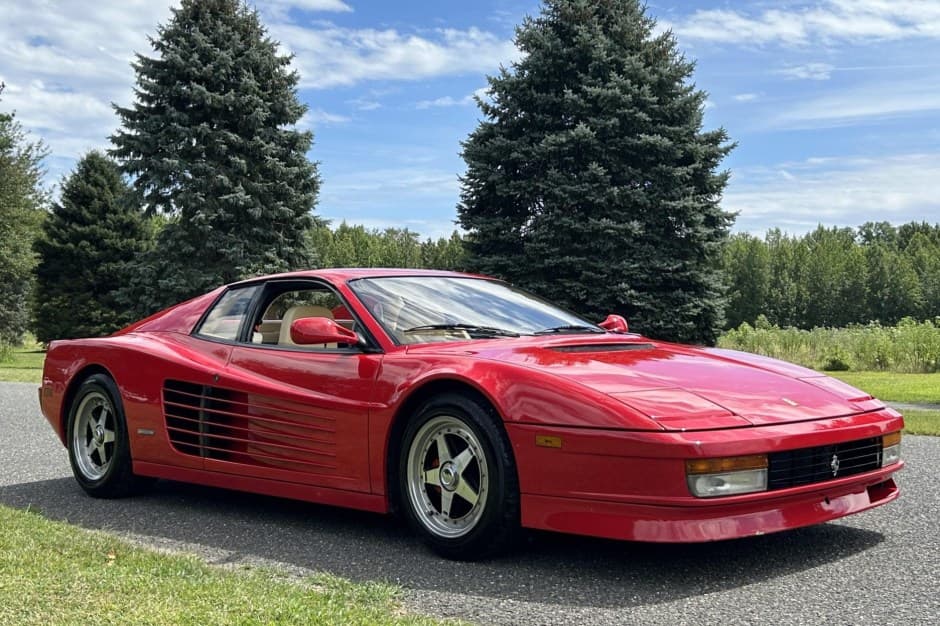 1987 Ferrari Testarossa sold for $122,000