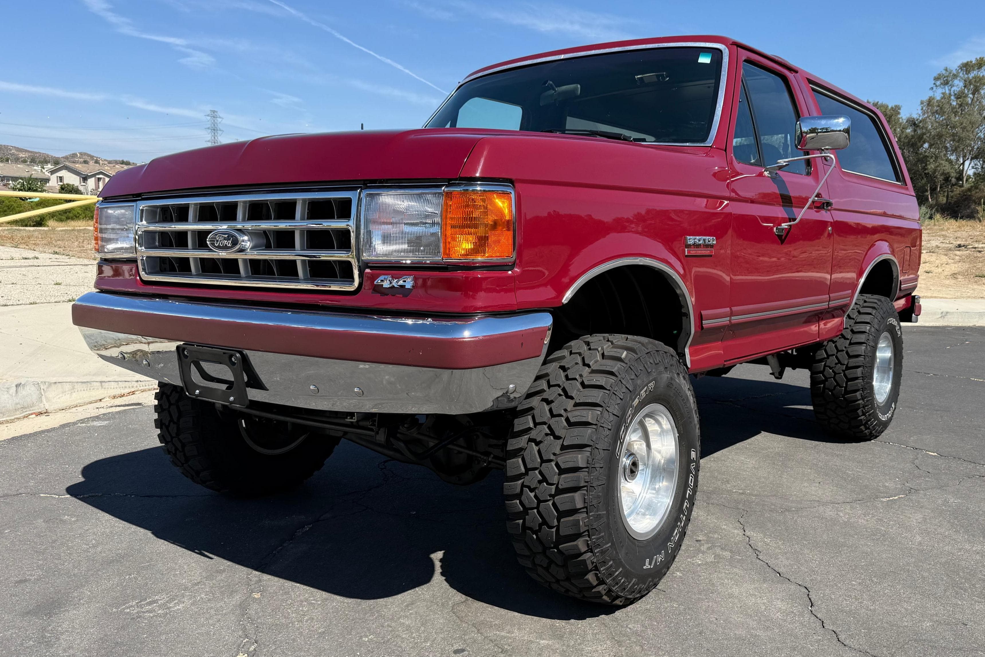 1991 Ford Bronco sold for $13,500