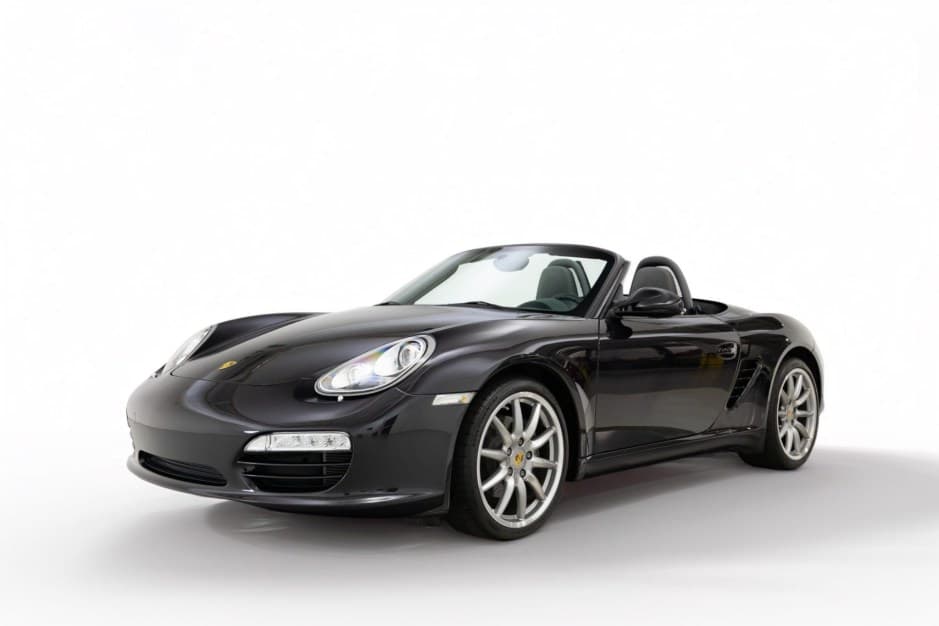 2012 Porsche 987 Boxster sold for $22,667