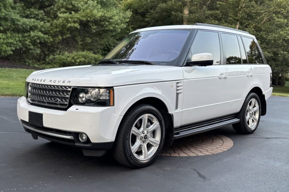 2012 Land Rover Range Rover L322 sold for $24,750