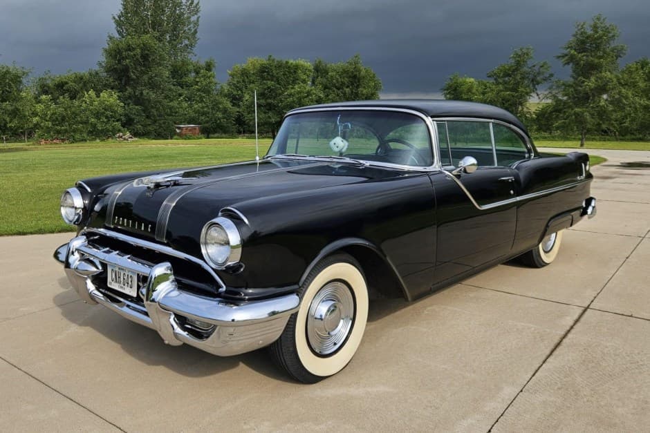 1955 Pontiac Chieftain sold for $27,500